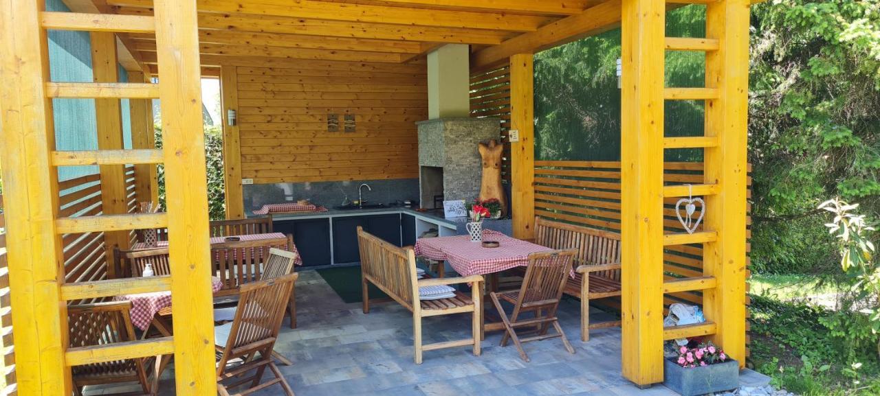 Apartment Sobe Ravbar Ново Место Екстериор снимка